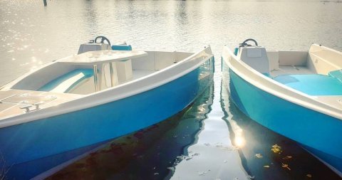 Location de bateau électrique sans permis à Aix-les-Bains